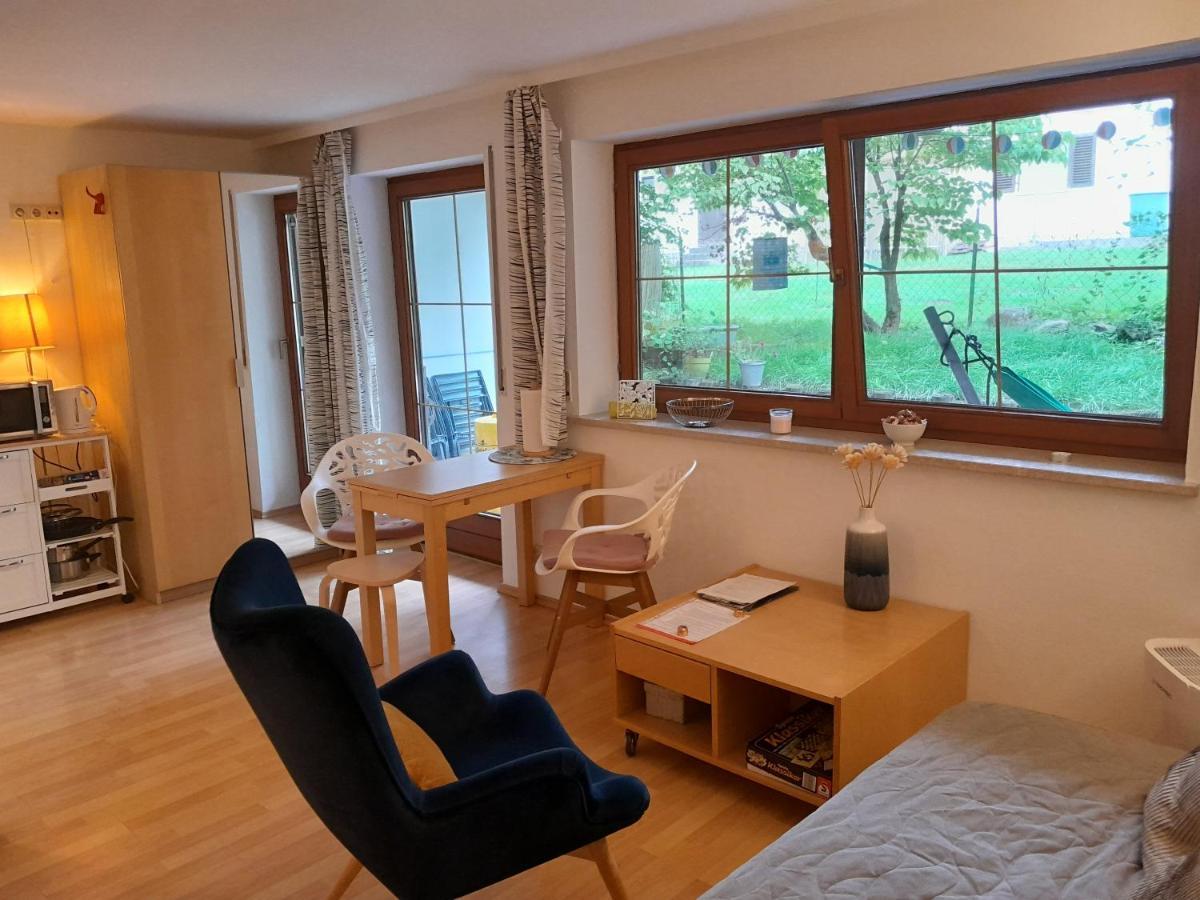 Apartment Mit Kueche Und Balkon Oder Terrasse, Ruhig Und Gut Erreichbar Piding Eksteriør billede